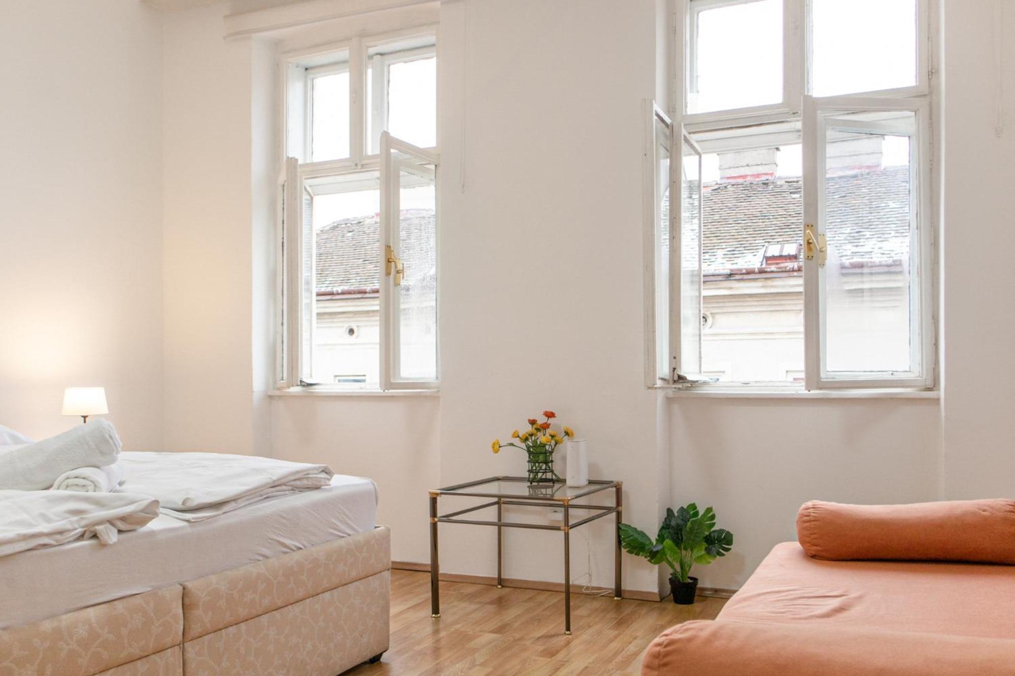Budget City Stay - Near Wiener Stadthalle Ideal For Longstays Eksteriør billede