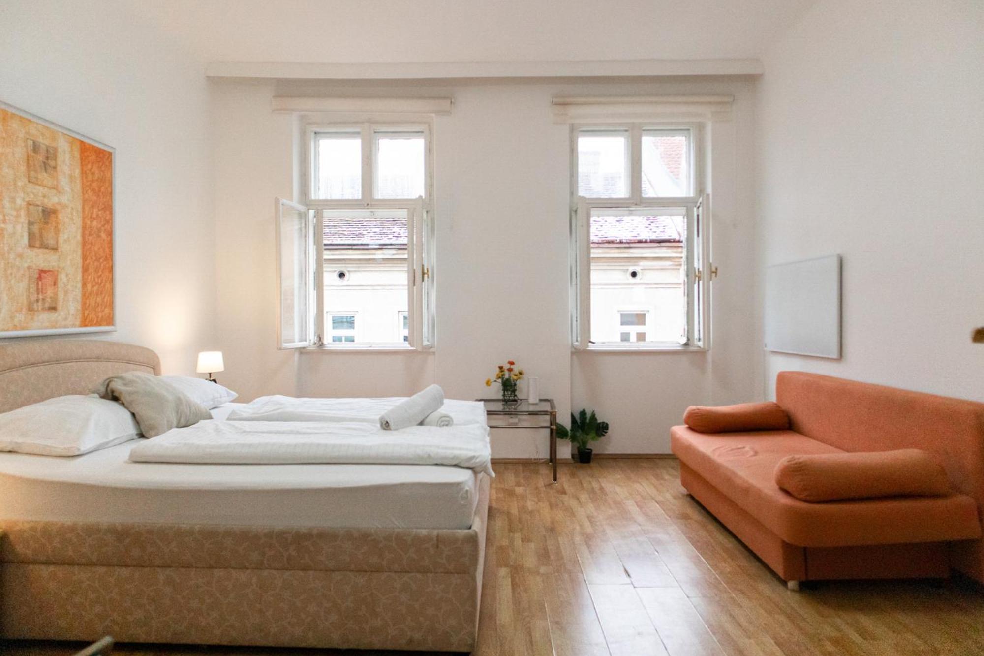 Budget City Stay - Near Wiener Stadthalle Ideal For Longstays Eksteriør billede