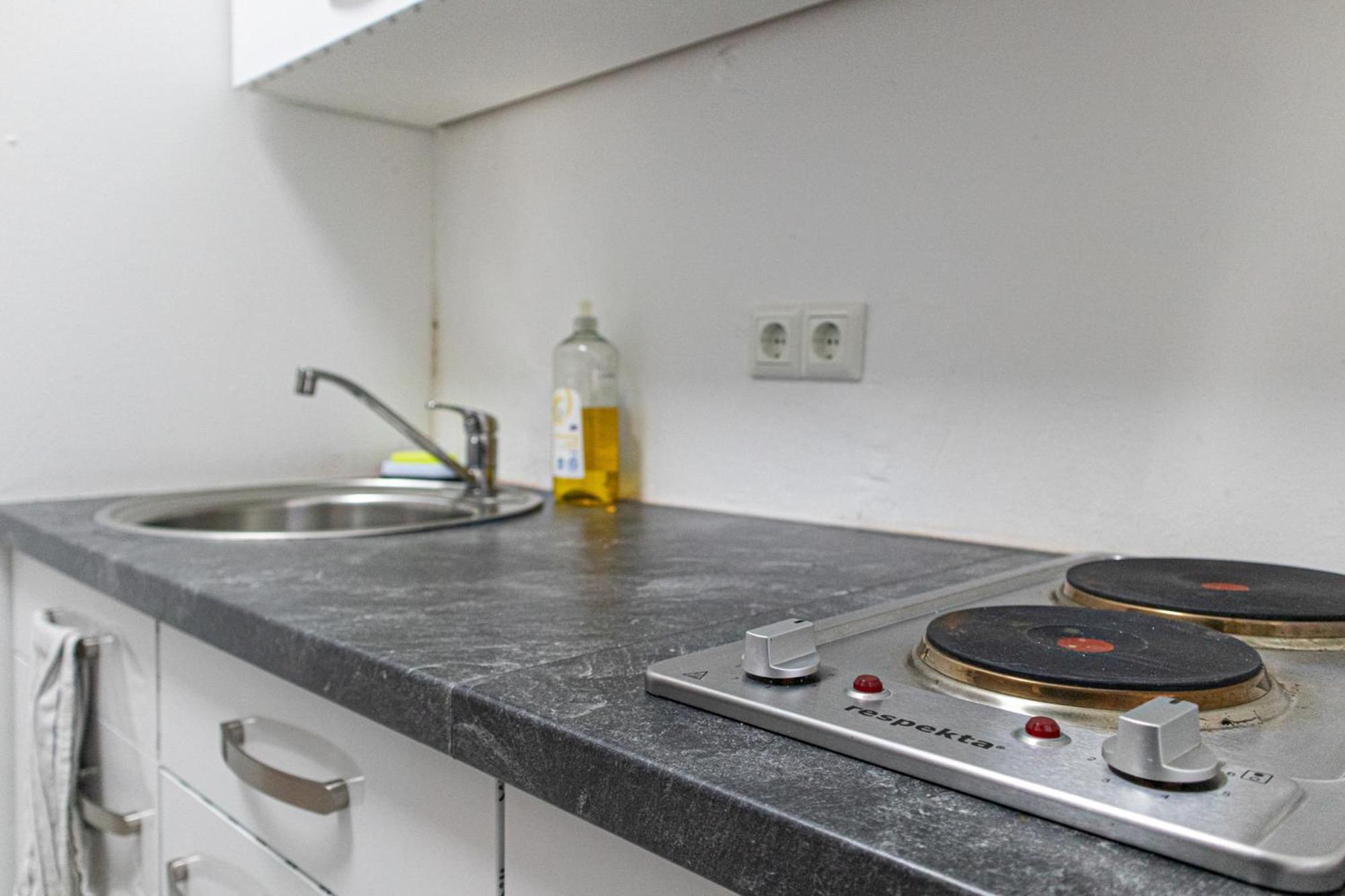 Budget City Stay - Near Wiener Stadthalle Ideal For Longstays Eksteriør billede