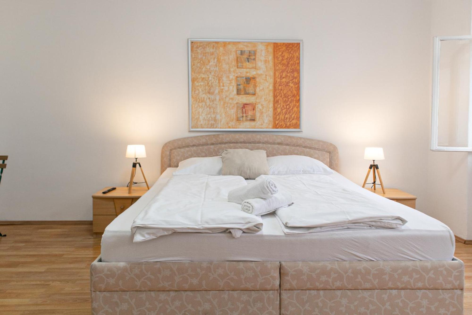 Budget City Stay - Near Wiener Stadthalle Ideal For Longstays Eksteriør billede
