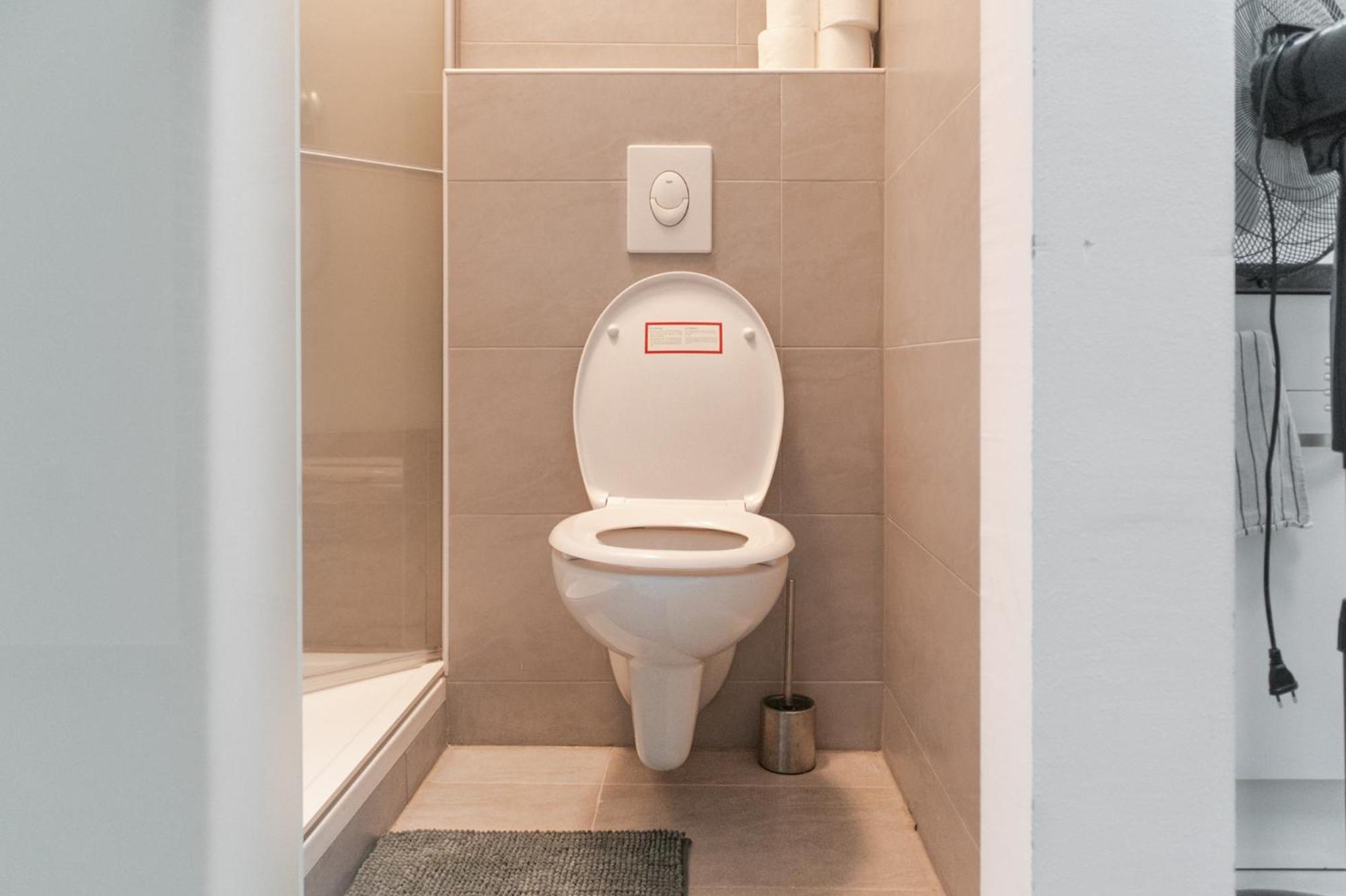 Budget City Stay - Near Wiener Stadthalle Ideal For Longstays Eksteriør billede